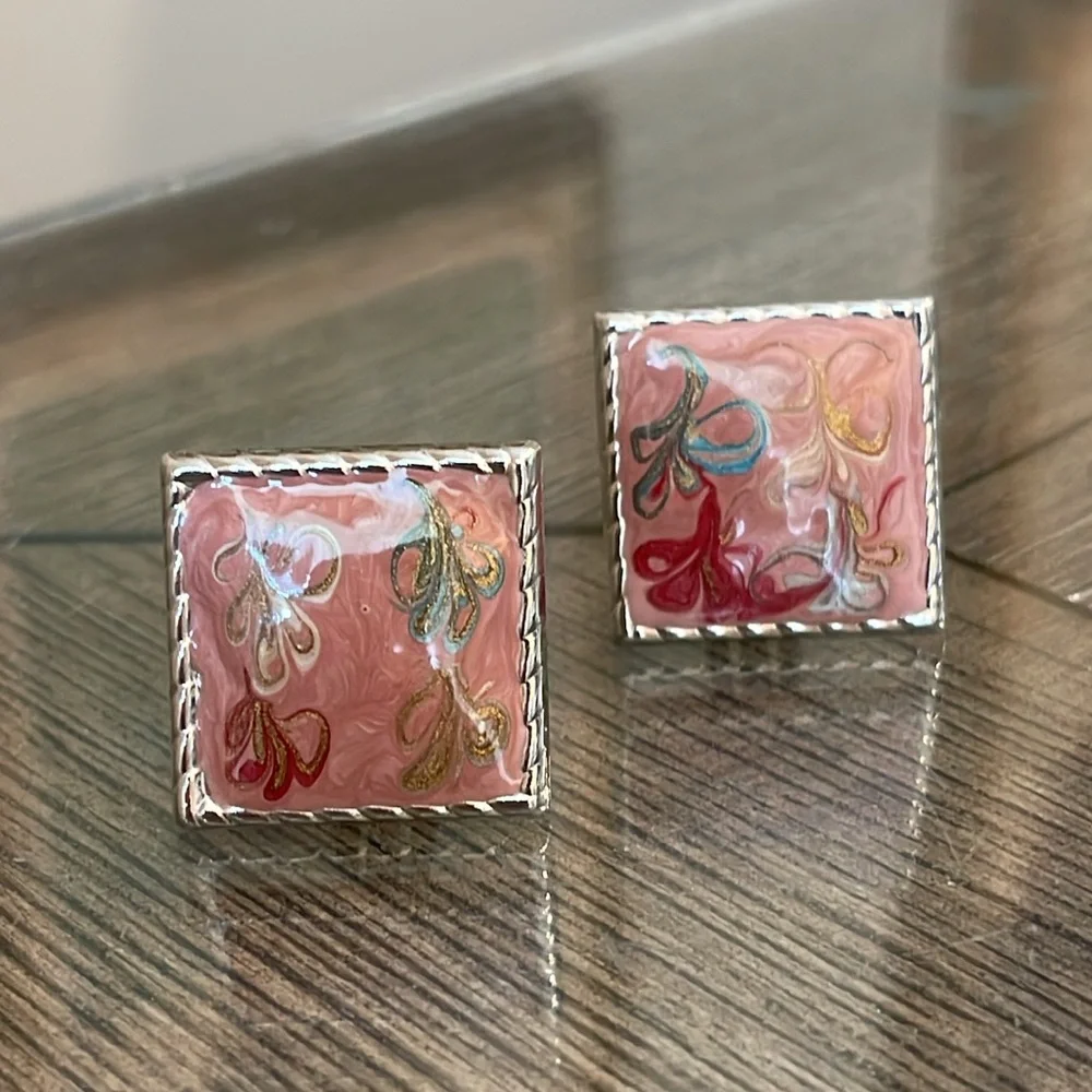 Vintage Square Rose Pink Swirled Pearlized Enamel Clip Earrings - Picture 2 of 15